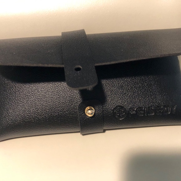 🕙 THIS BRAND NEW FEISEDY GORGEOUS SUNGLASSES WITH CASE - Picture 7 of 9